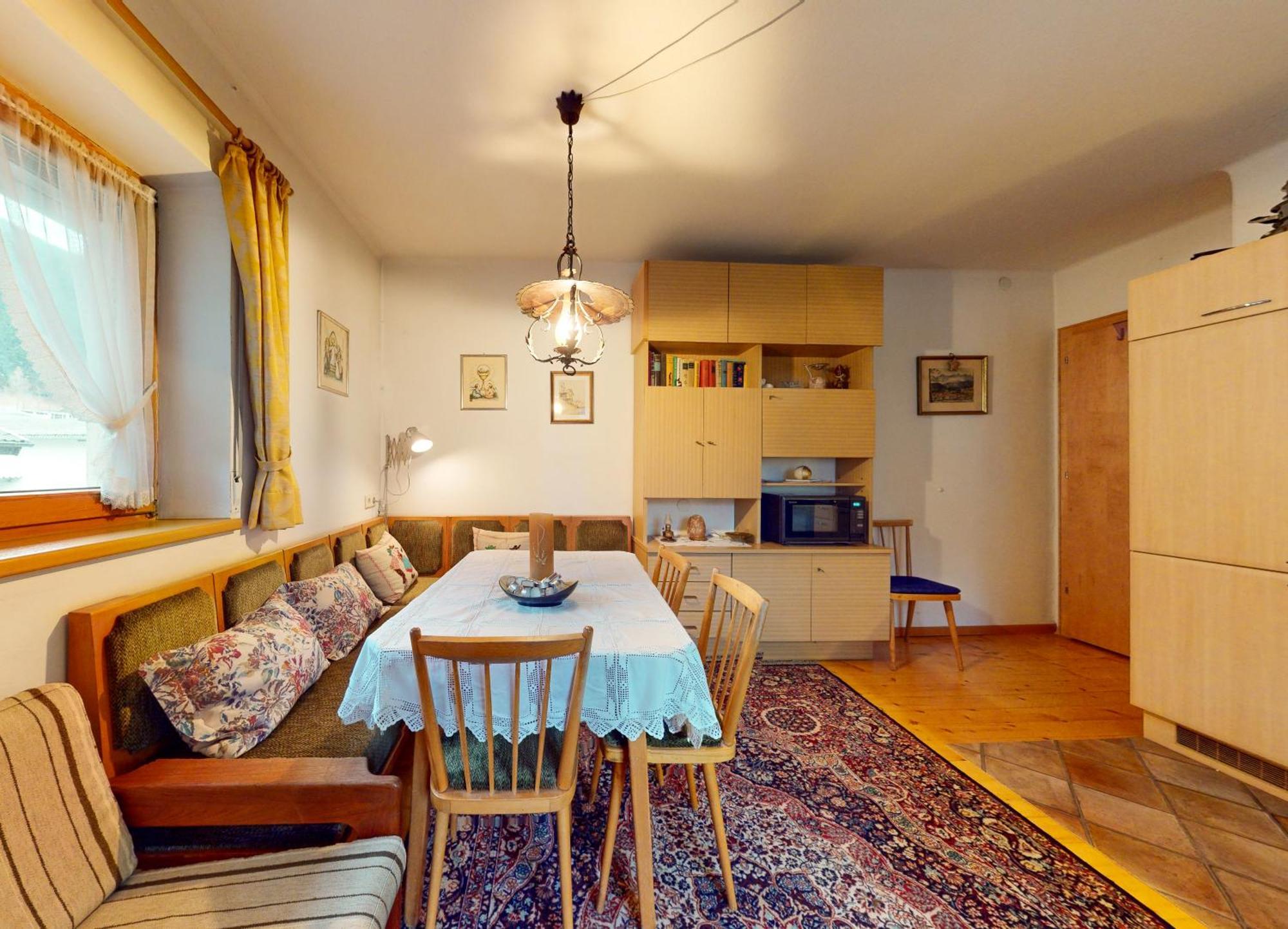 Dorian Apartment